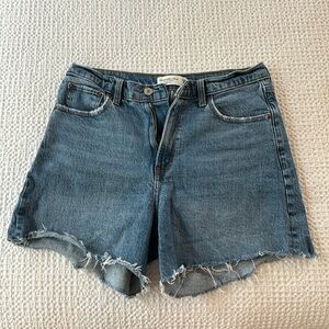 Abercrombie & Fitch The Dad Short High Rise